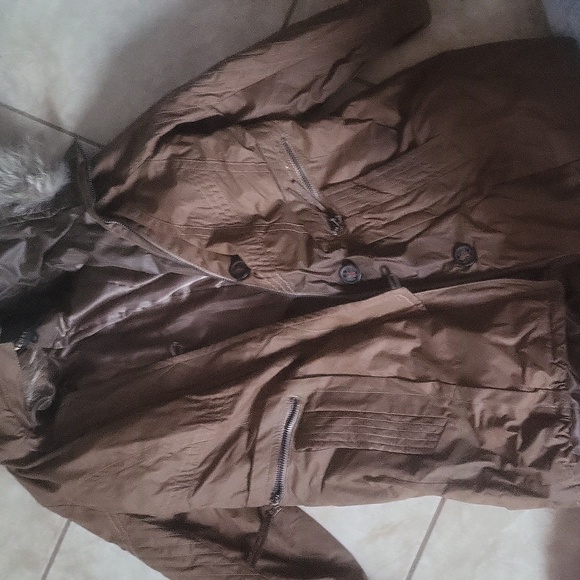 Creenstine jacket - Picture 1 of 3